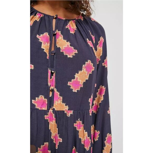 Anthropologie Candy Crush Puffed Long Sleeve Tiered‎ Mini Dress Size Medium - Picture 4 of 16